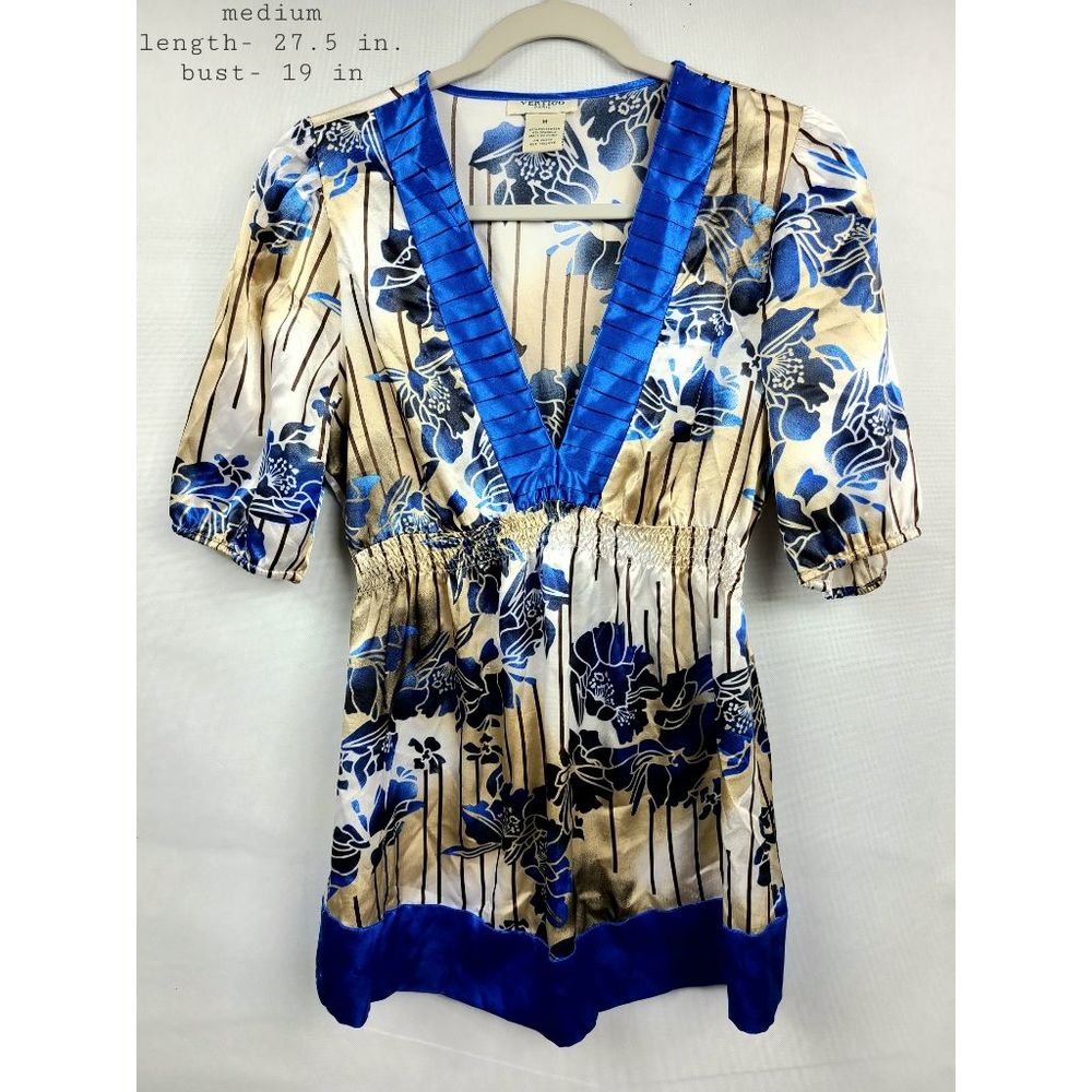 Vertigo Paris Blue Cream Floral V-Neck Blouse